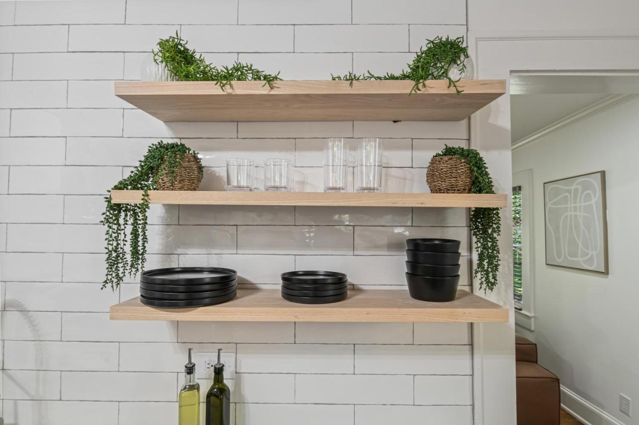 Sun Lit Bungalow With Good Vibes And Lots Of Wine - Designedbydom Atlanta Luaran gambar